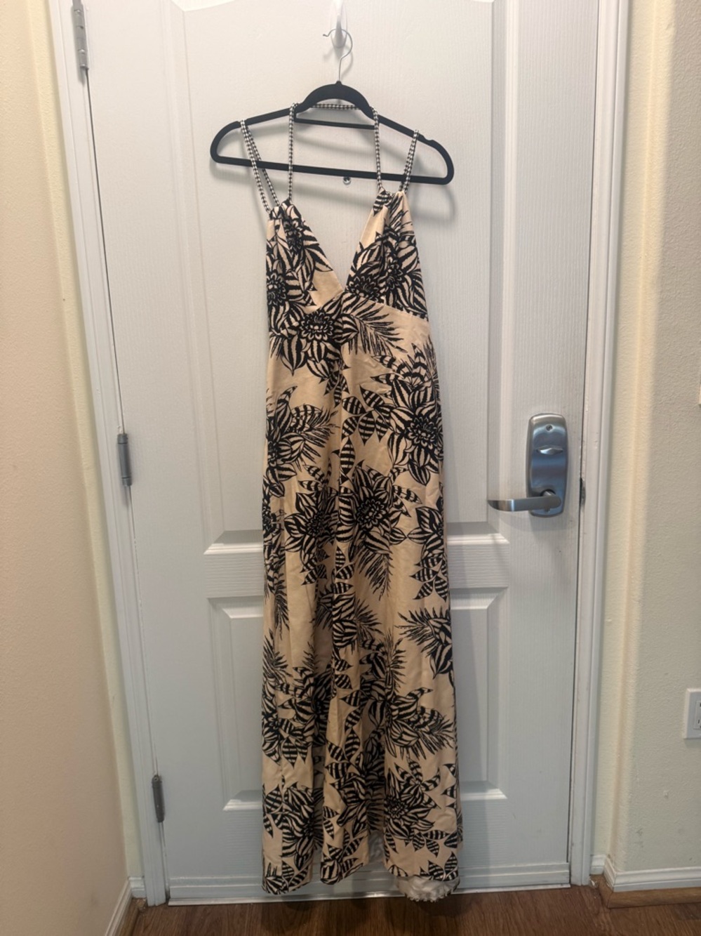 CaCay Carajas Printed Long Dress in Black Floral Print Maxi Dress size S NWT - Picture 4 of 7